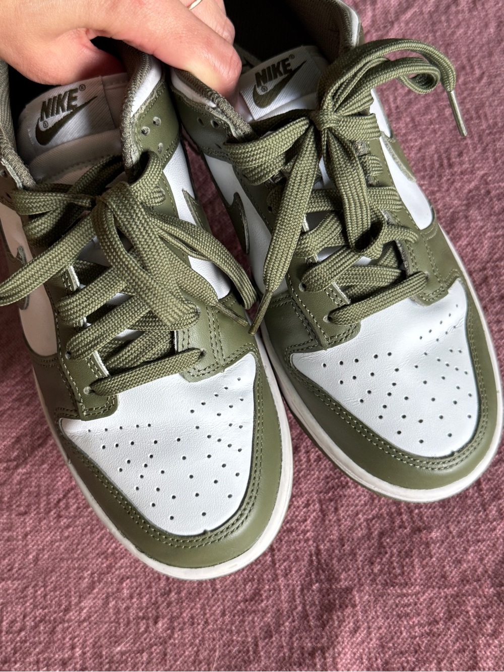 Nike Dunk Low - Medium Olive - Picture 5 of 9